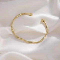 Lustrelle Bracelet